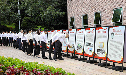 “铭刻鲜丽汗青-赓续红色血脉” <br>参观梅州市红色革命文化巡展